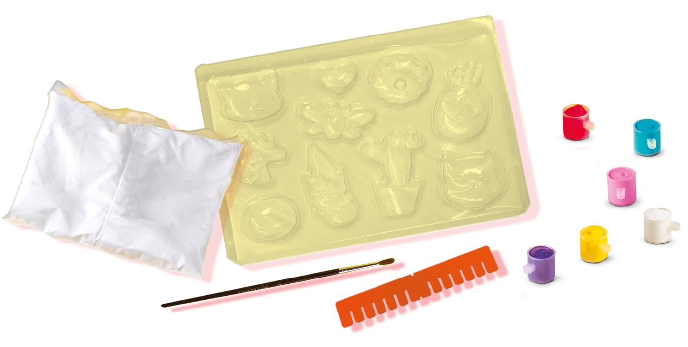 Casting and painting Happy figures